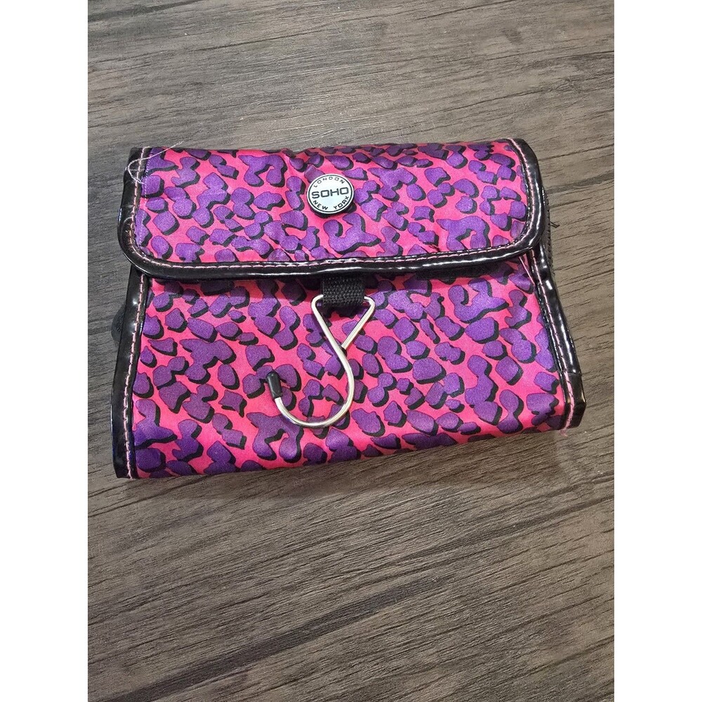 London New York Soho Hanging Makeup Bag